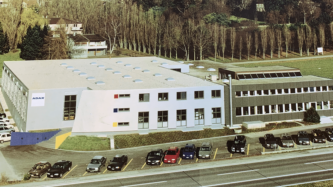 Adax 2000